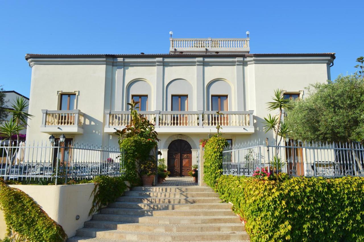 Hotel Villa Cerelis Diamante Eksteriør billede